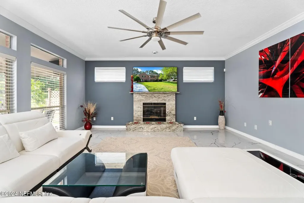 425 Oak Pond Drive Jacksonville FL 32259
