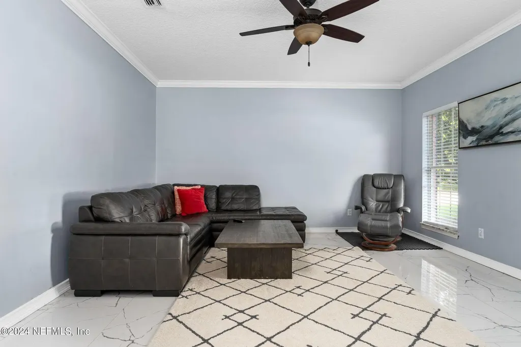 425 Oak Pond Drive Jacksonville FL 32259
