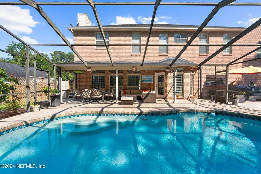 425 Oak Pond Drive Jacksonville FL 32259