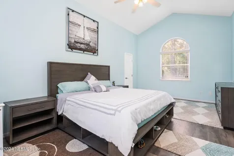 425 Oak Pond Drive Jacksonville FL 32259