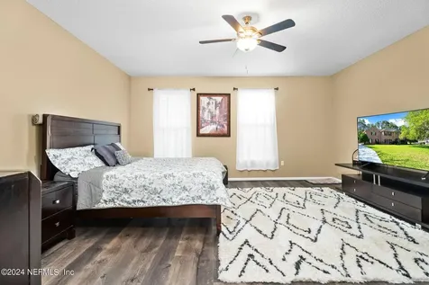 425 Oak Pond Drive Jacksonville FL 32259