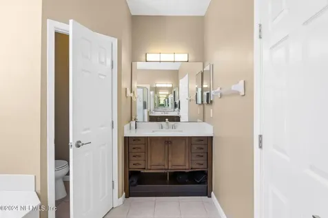 425 Oak Pond Drive Jacksonville FL 32259