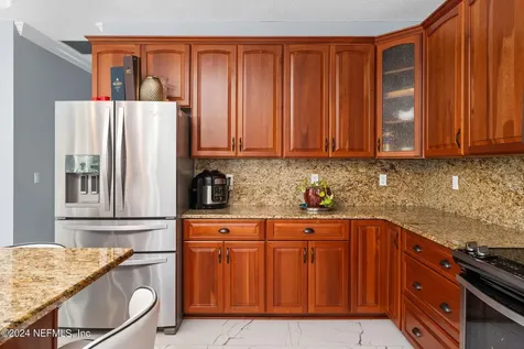 425 Oak Pond Drive Jacksonville FL 32259