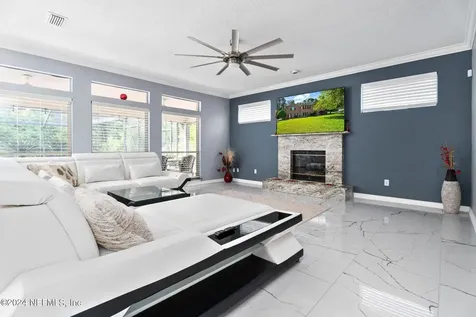 425 Oak Pond Drive Jacksonville FL 32259