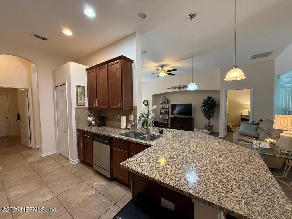 1985 Colonial Drive Green Cove Springs FL 32043