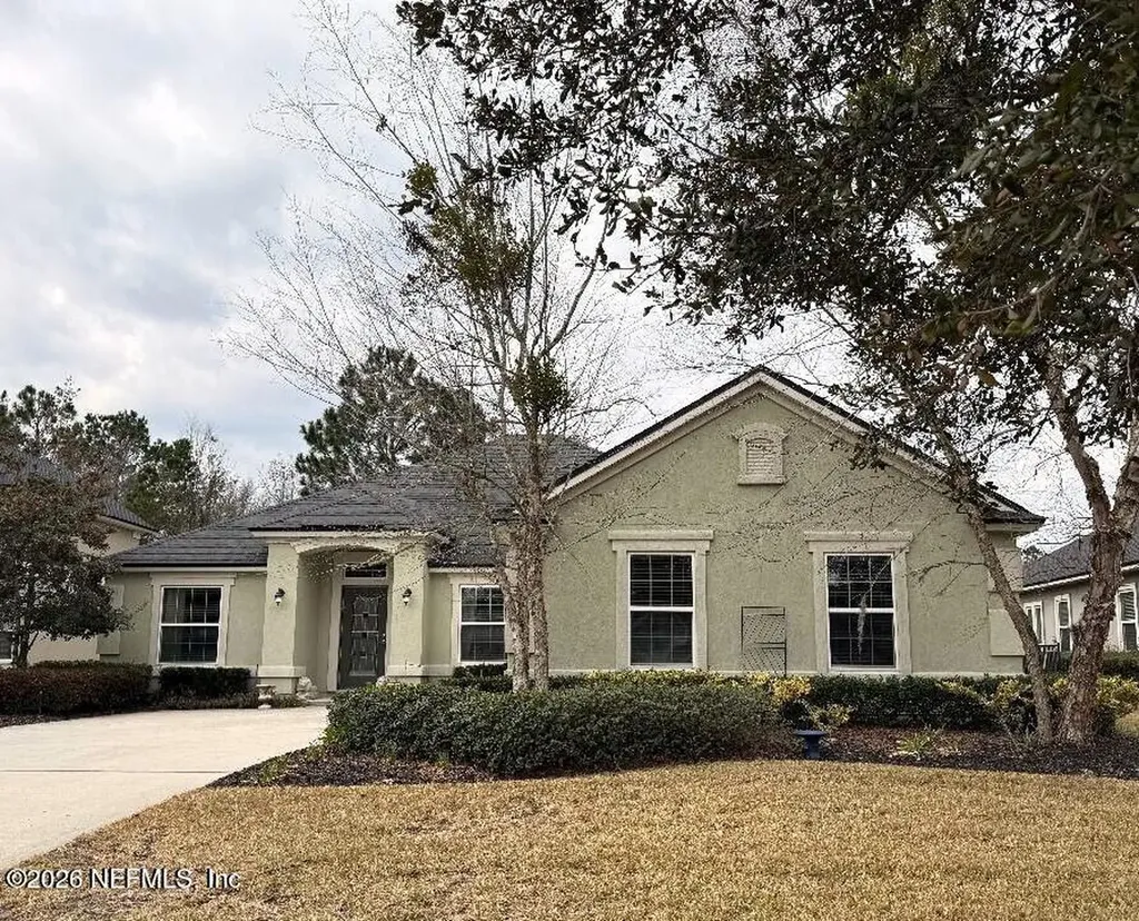 1985 Colonial Drive Green Cove Springs FL 32043