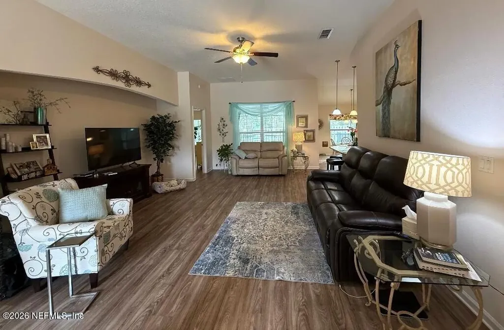 1985 Colonial Drive Green Cove Springs FL 32043