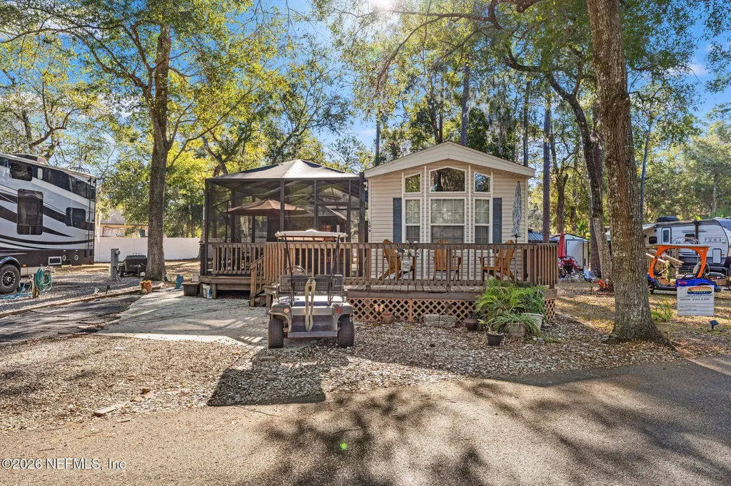 14195 NE 252nd Court Road Salt Springs FL 32134