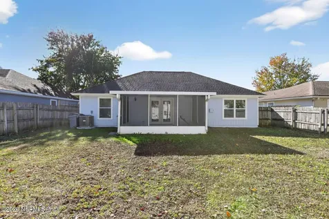 9051 Prosperity Lake Drive Jacksonville FL 32244
