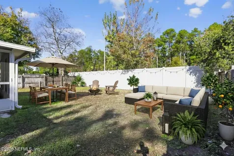 9051 Prosperity Lake Drive Jacksonville FL 32244