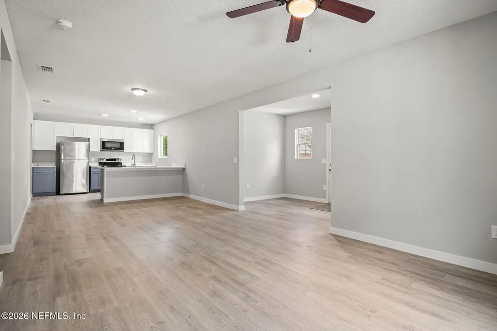 1588 W 15th Street Jacksonville FL 32209