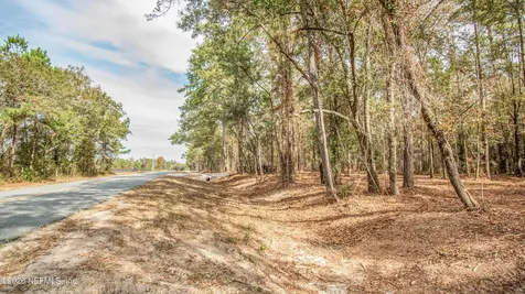 14374 C R 124 Sanderson FL 32087