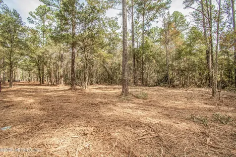 14440 C R 124 Sanderson FL 32087
