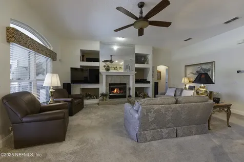 4044 Glenhurst Drive N Jacksonville FL 32224