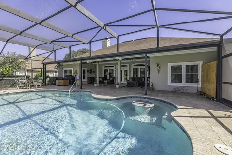 4044 Glenhurst Drive N Jacksonville FL 32224