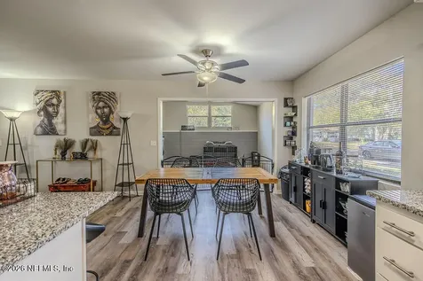 7580 Strato Road Jacksonville FL 32210