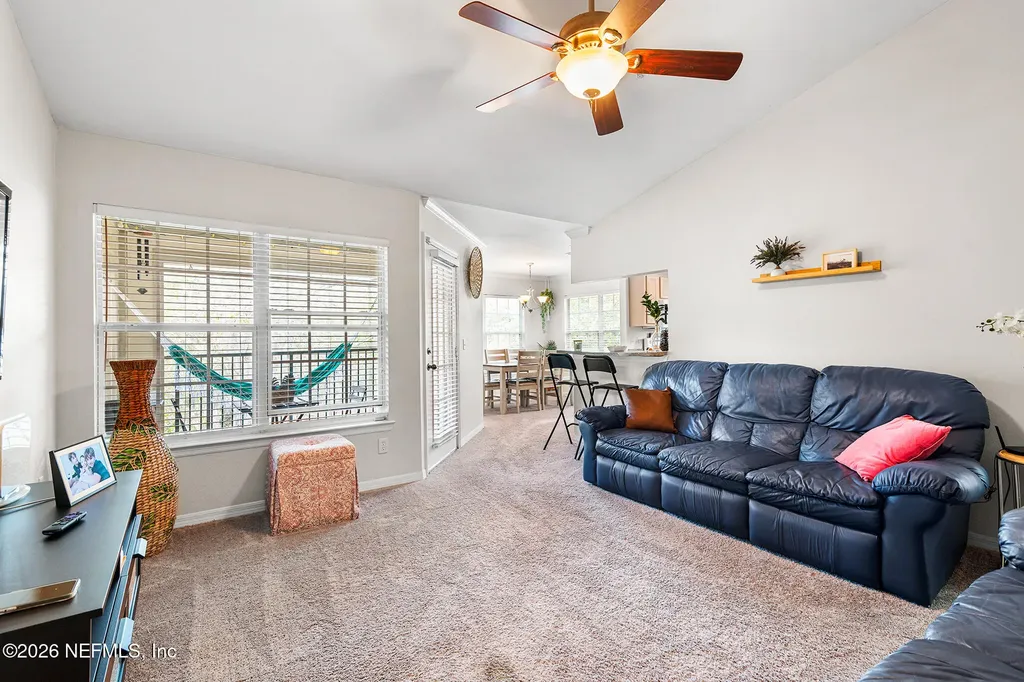 7800 Point Meadows Drive Jacksonville FL 32256