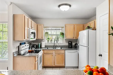7800 Point Meadows Drive Jacksonville FL 32256