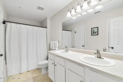 7800 Point Meadows Drive Jacksonville FL 32256