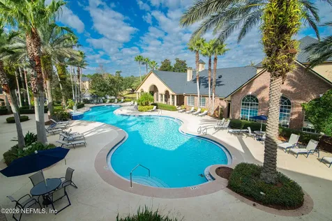 7800 Point Meadows Drive Jacksonville FL 32256