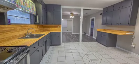 6251 Dunn Avenue Jacksonville FL 32218
