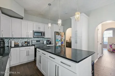 11122 Robins Nest Court Jacksonville FL 32225