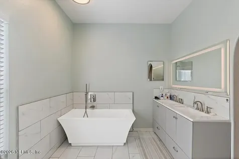 11122 Robins Nest Court Jacksonville FL 32225