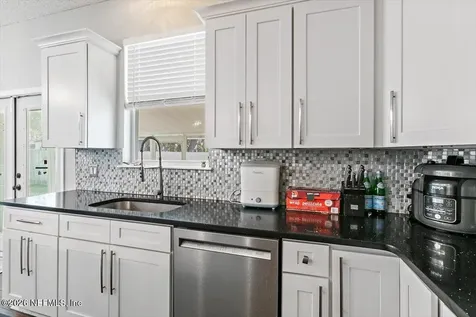 11122 Robins Nest Court Jacksonville FL 32225