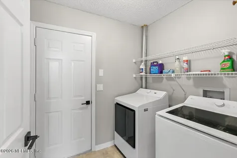 10292 Triple Crown Avenue Jacksonville FL 32257