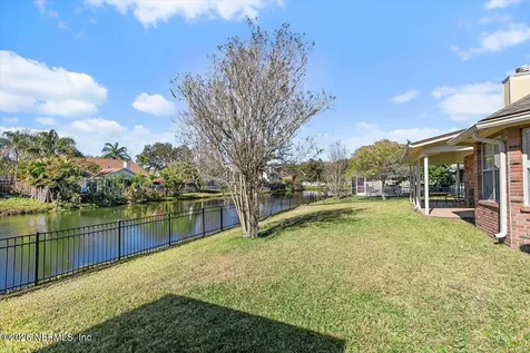 10292 Triple Crown Avenue Jacksonville FL 32257