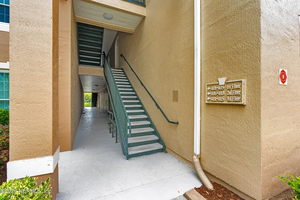 7990 Baymeadows Road E Jacksonville FL 32256