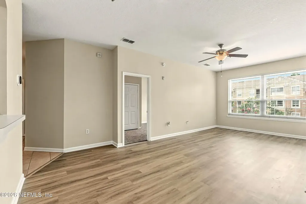 7990 Baymeadows Road E Jacksonville FL 32256