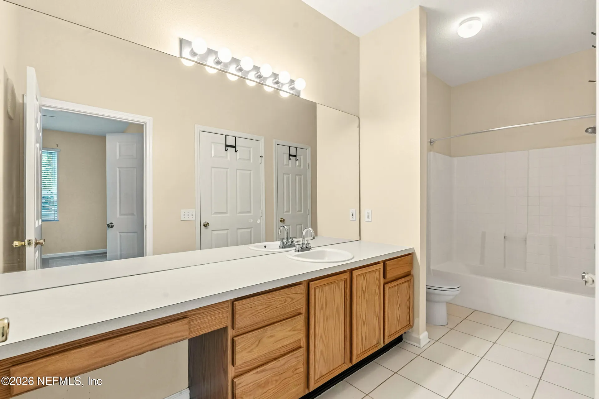 7990 Baymeadows Road E Jacksonville FL 32256