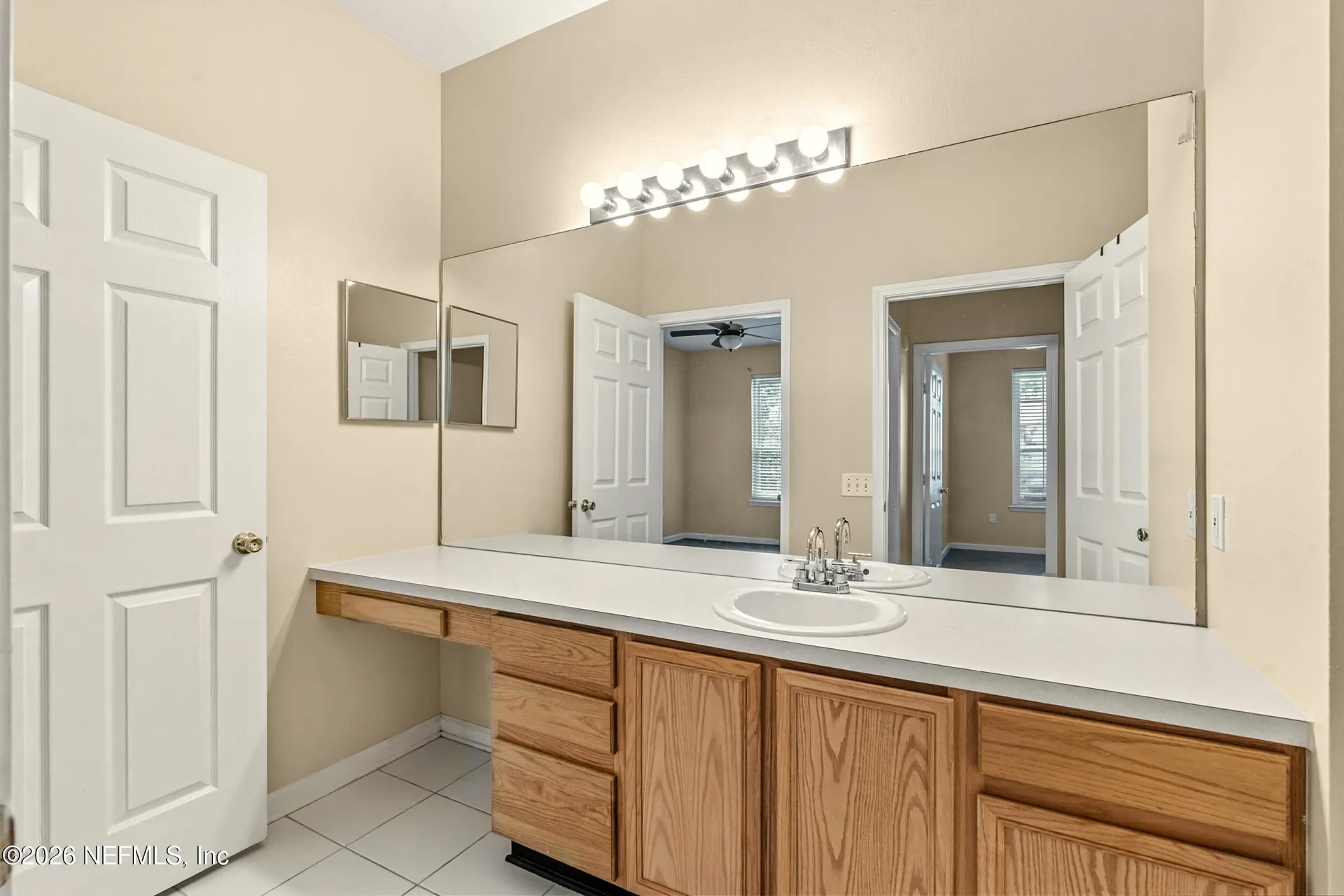 7990 Baymeadows Road E Jacksonville FL 32256