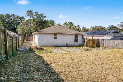 2898 N 10th Street St. Augustine FL 32084