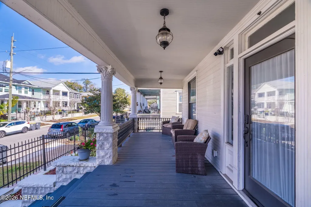 422 7th Street W Jacksonville FL 32206