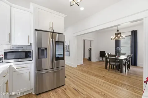 422 7th Street W Jacksonville FL 32206