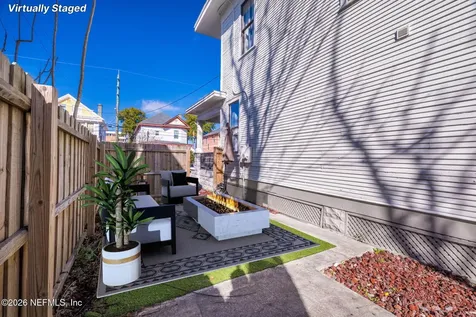 422 7th Street W Jacksonville FL 32206