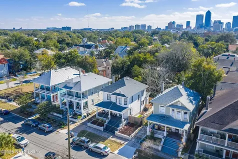 422 7th Street W Jacksonville FL 32206