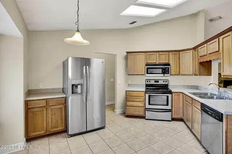 8335 Fire Fly Lane Jacksonville FL 32244