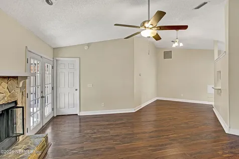 8335 Fire Fly Lane Jacksonville FL 32244