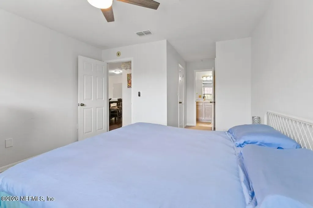 7800 Point Meadows Drive Jacksonville FL 32256
