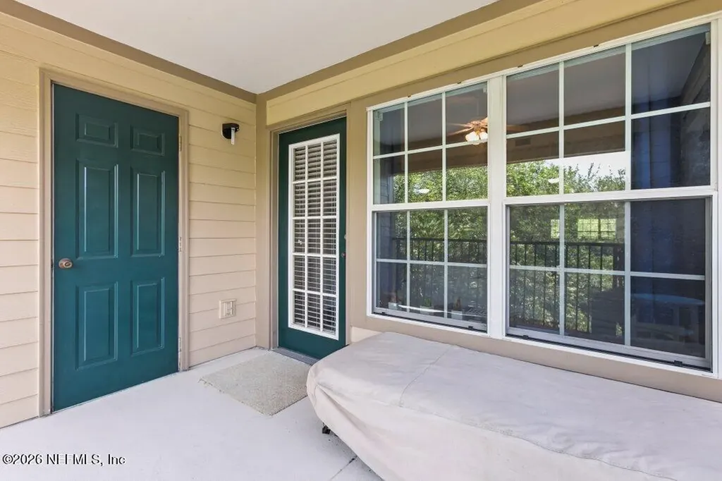 7800 Point Meadows Drive Jacksonville FL 32256