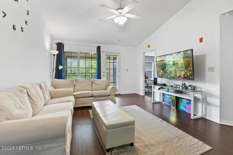 7800 Point Meadows Drive Jacksonville FL 32256