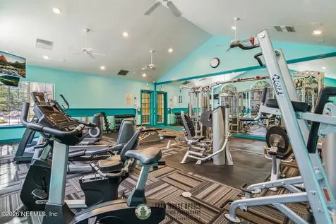 7800 Point Meadows Drive Jacksonville FL 32256