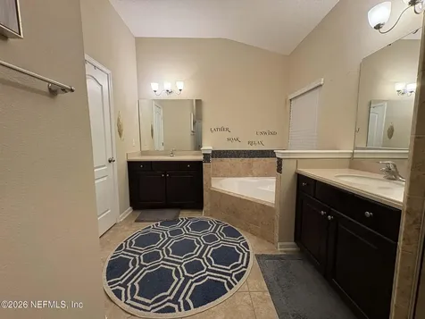 5427 Parkside Lakes Drive Jacksonville FL 32257
