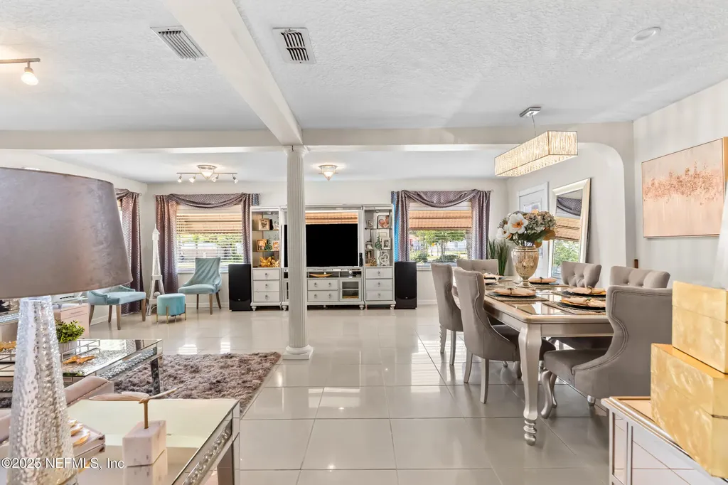 1887 Mayport Road Atlantic Beach FL 32233