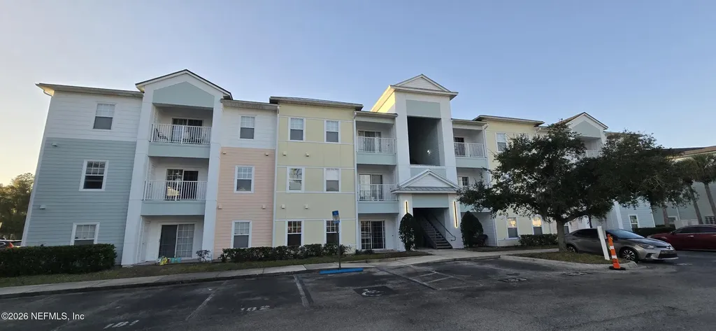 8226 Green Parrot Road Jacksonville FL 32256