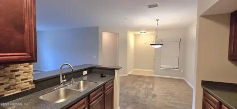 8226 Green Parrot Road Jacksonville FL 32256