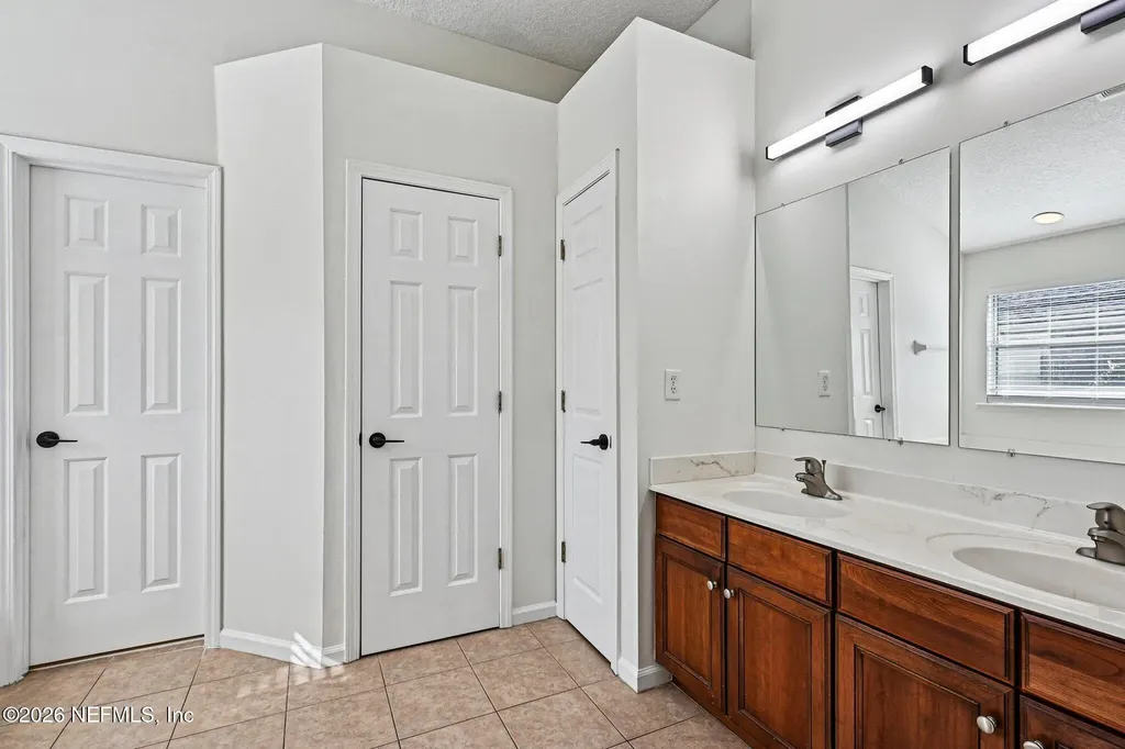 14221 Sea Eagle Drive Jacksonville FL 32226